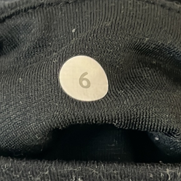 Lululemon Full Length Striped Leggings - sz 6 - Picture 4 of 4